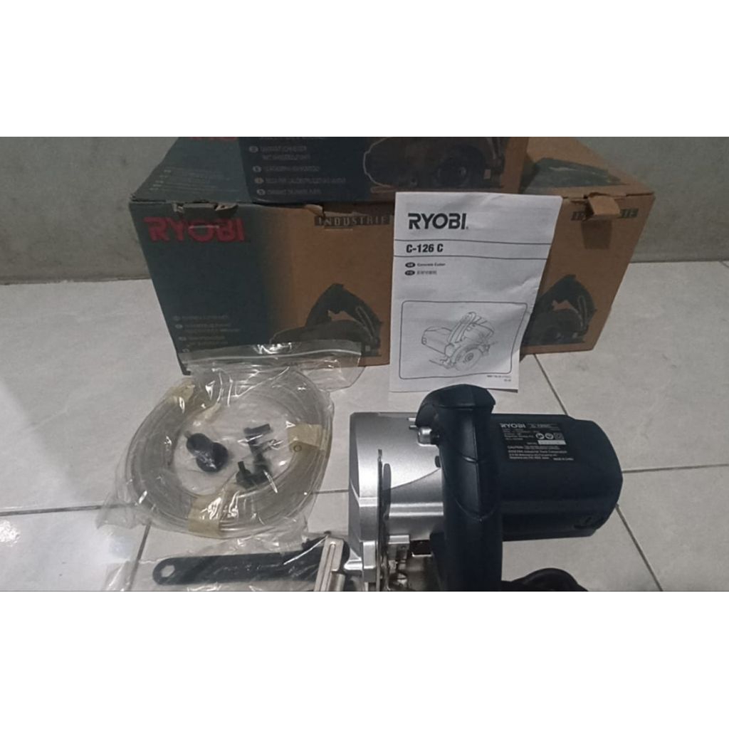 Ryobi Alat Pemotong Keramik C-126C Concrete Cutter 110mm