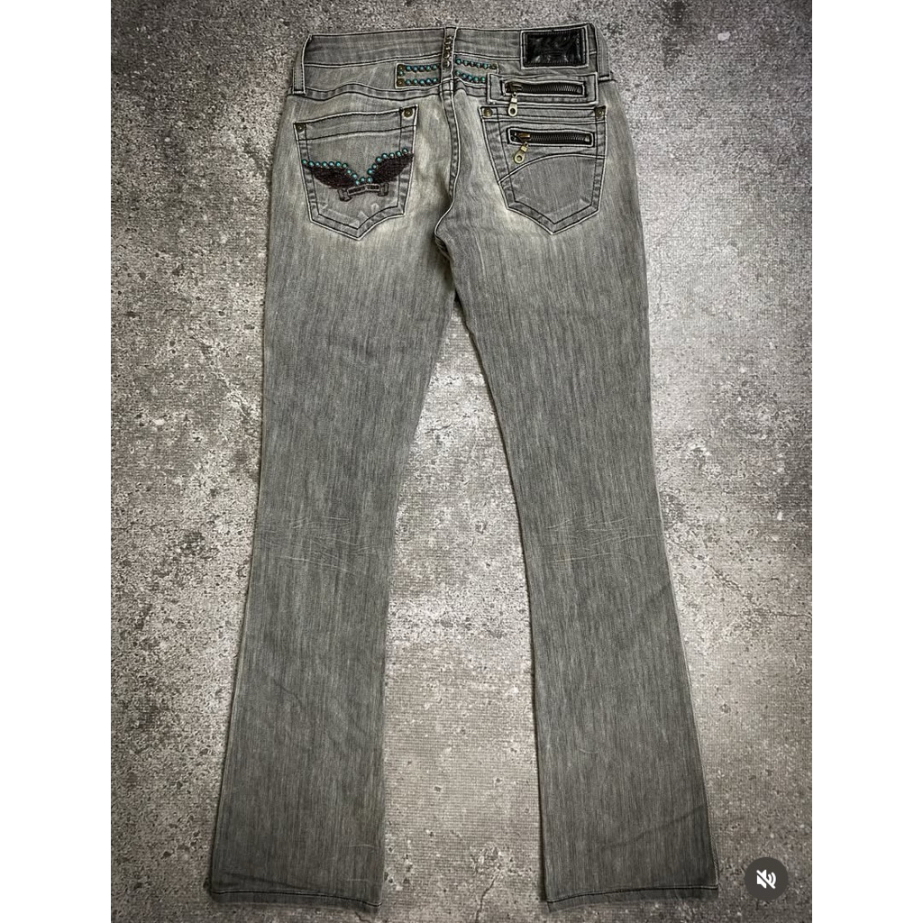 Robins Jean Flared Jeans