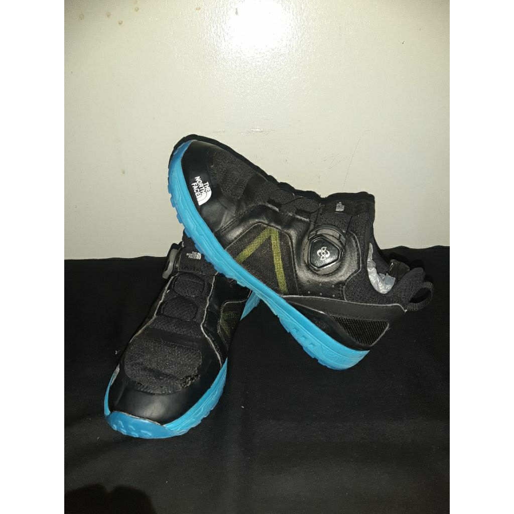 sneaker sepatu tnf boa warna hitam size 37 insole 22 cm preloved/seken/second/bekas