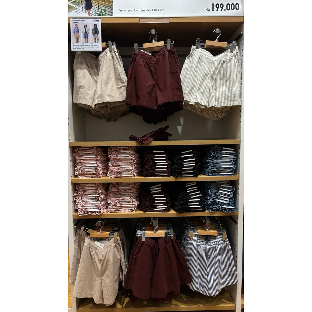 Celana Pendek Rileks Wanita Uniqlo Original 100%