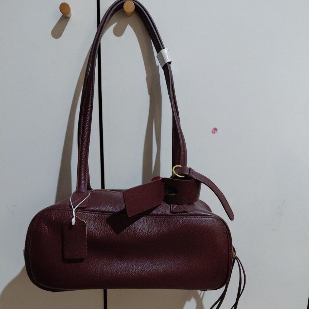 Tas Kulit Maroon