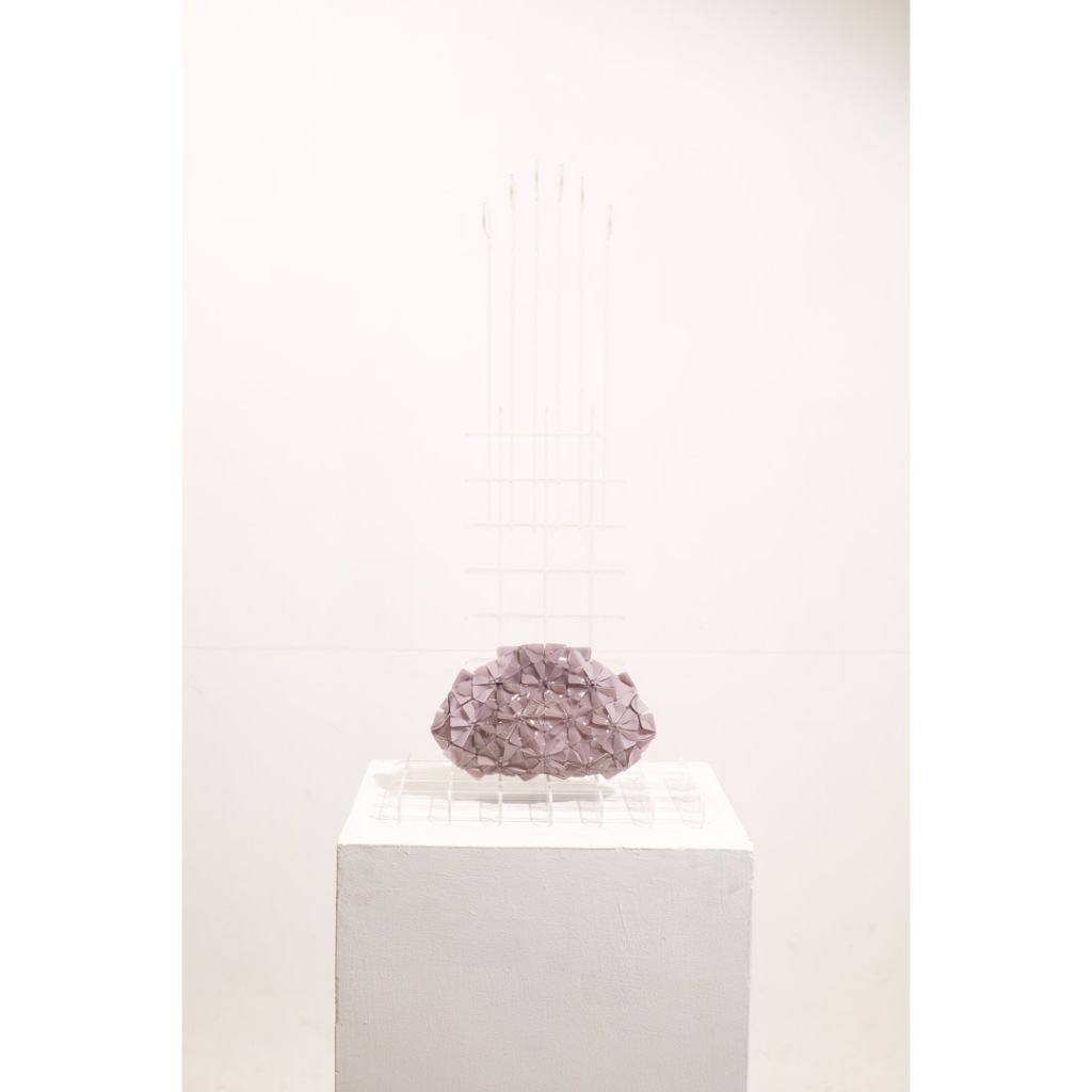 Byo Shell Clutch in Lilac