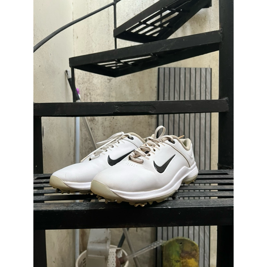 Sepatu Golf Nike Tiger Woods 20 Putih (USED)