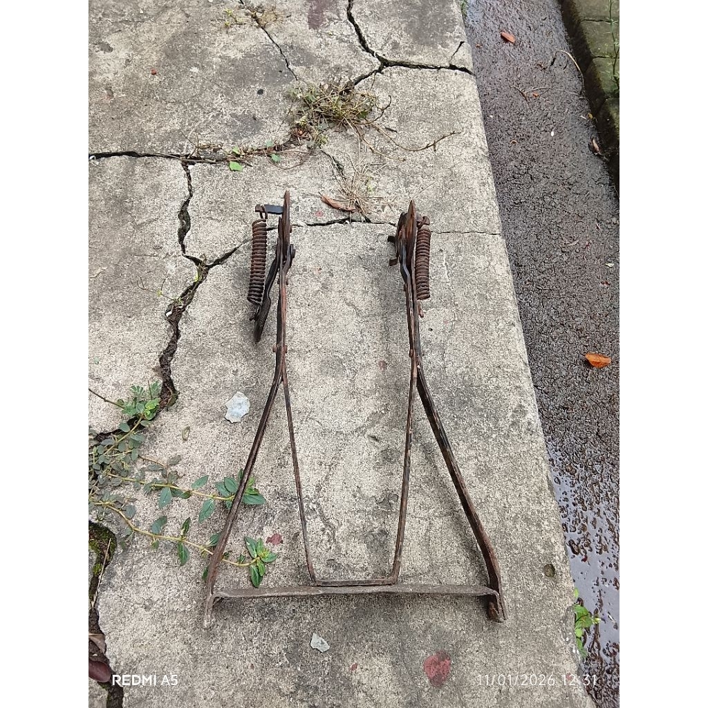 jagrak sepeda onthel tua