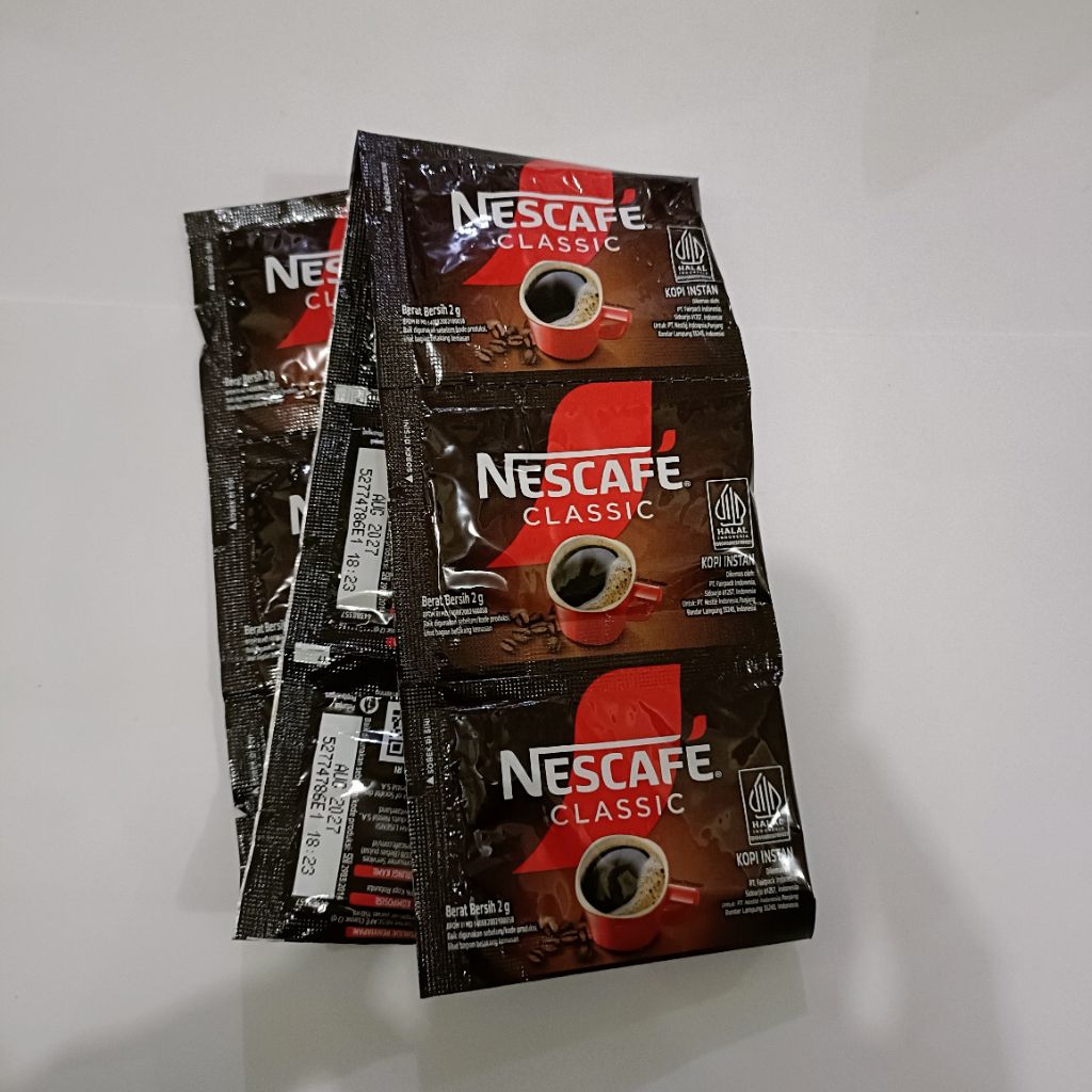 Nescafe Classic renteng isi 10x2g - Nescafe kopi murni.