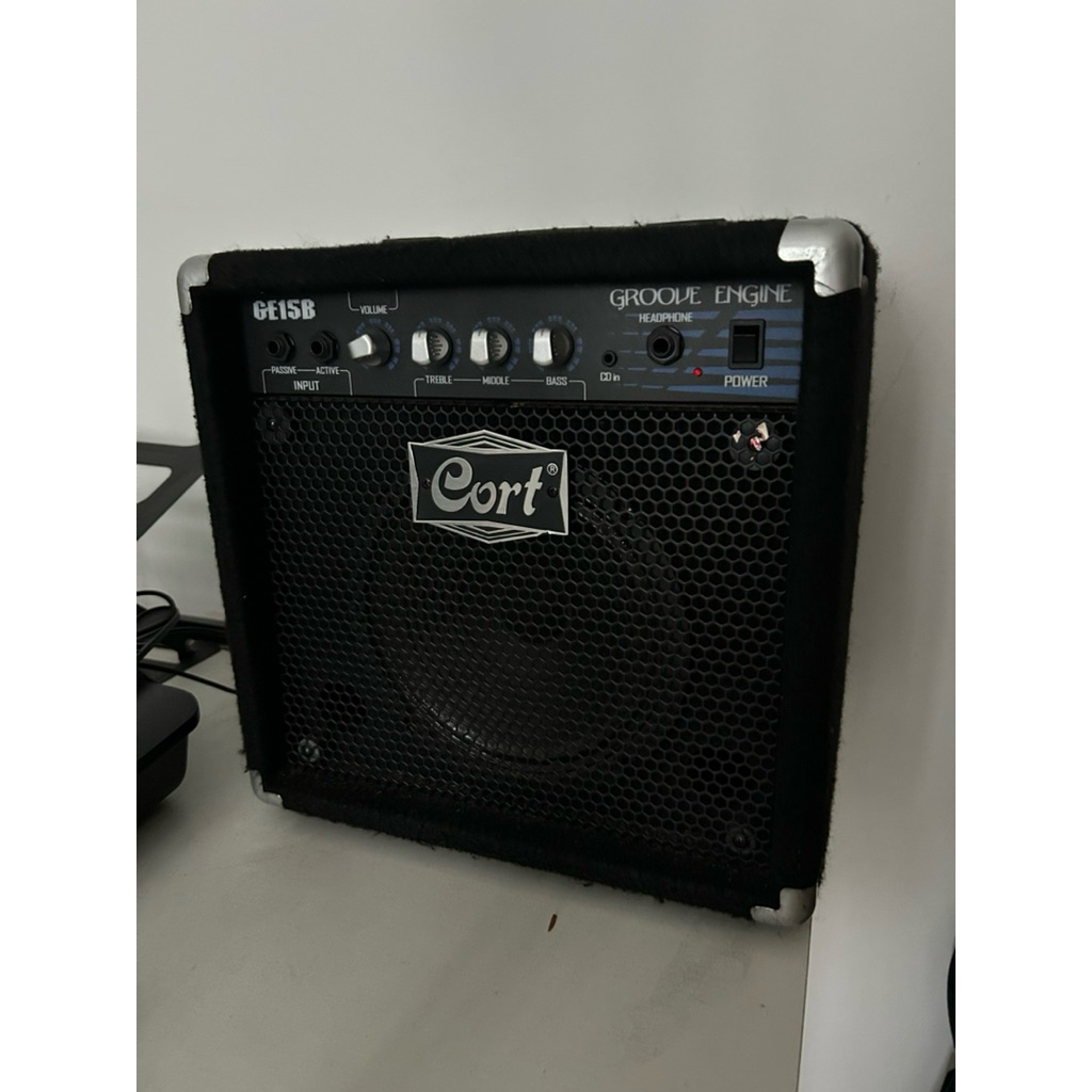 Ampli Bass Cort GE-15B