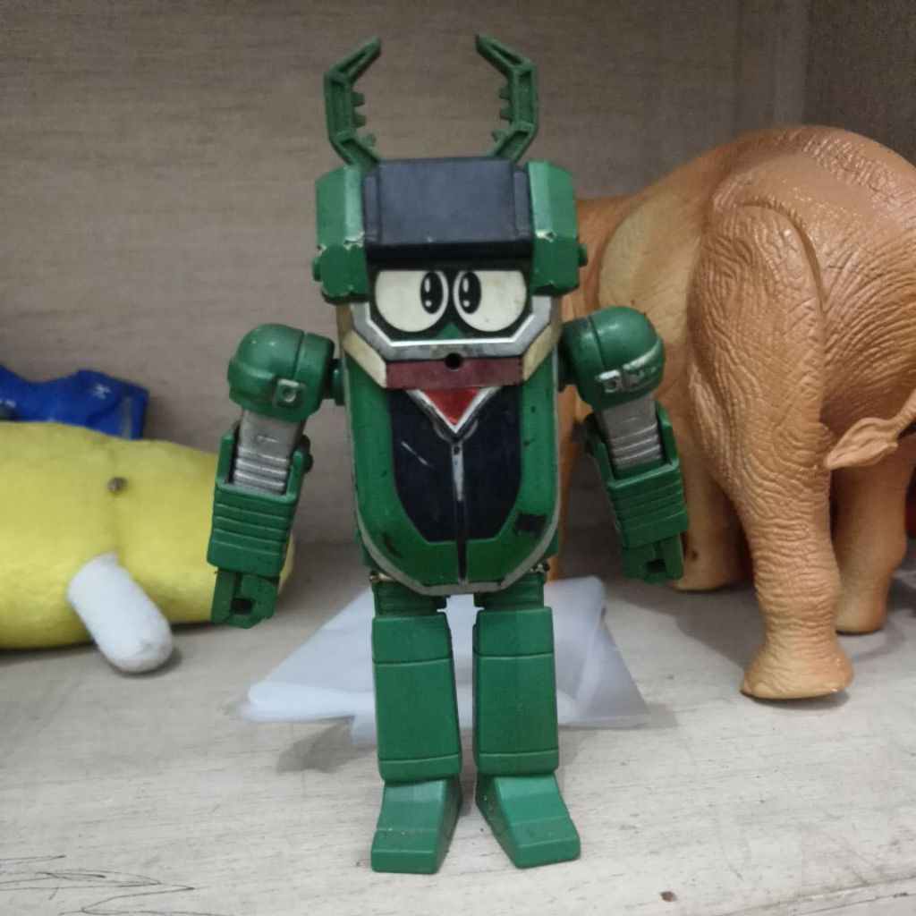 Action Figure Kabutaku Hijau