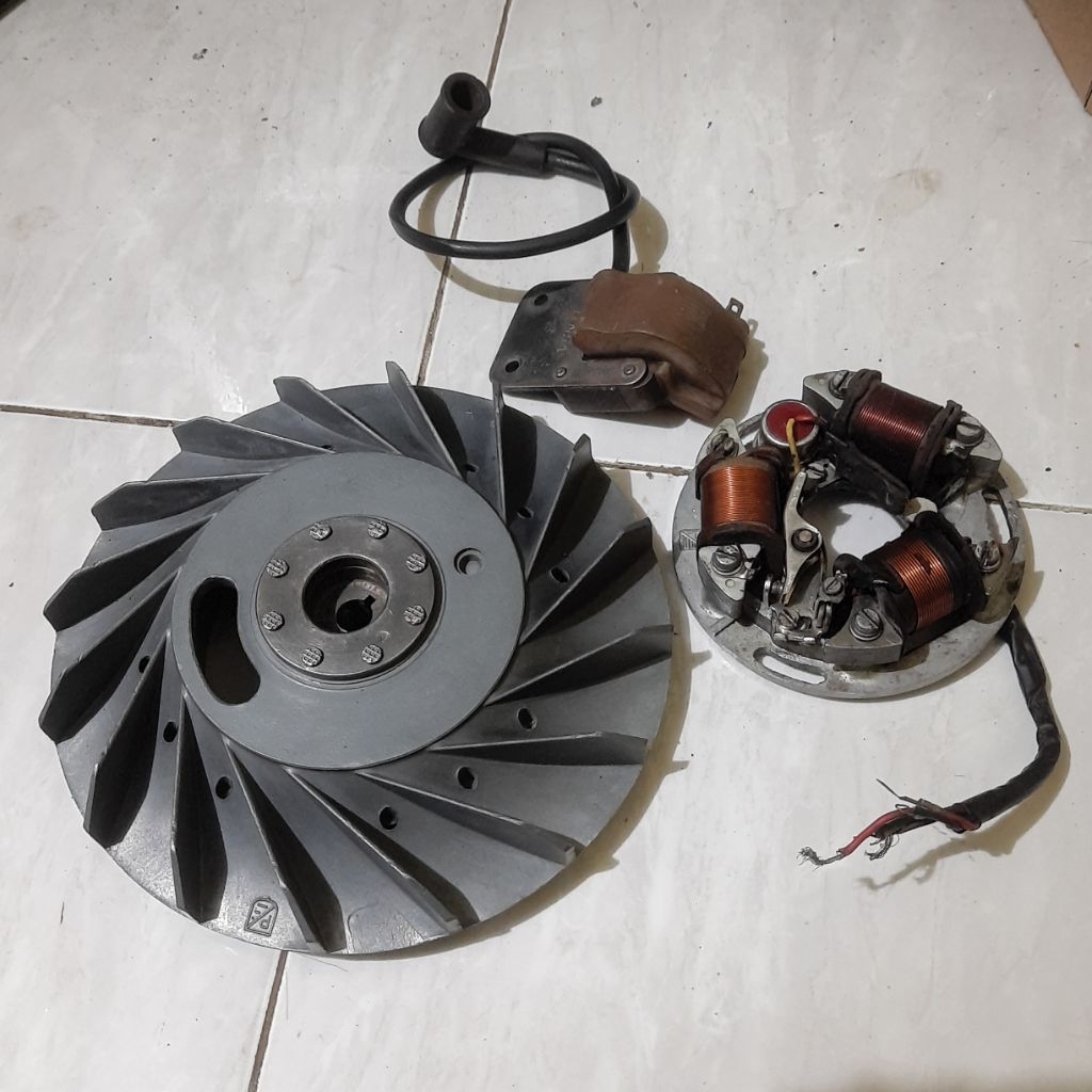 Pengapian set vespa super sprint as kecil original magnet vespa super sprint as kecil original P cor