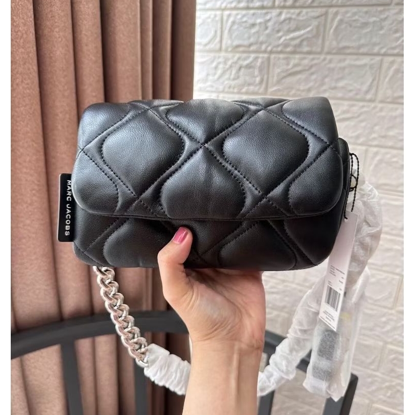 mj soulder and crossbody bag Quilted Pillow small black