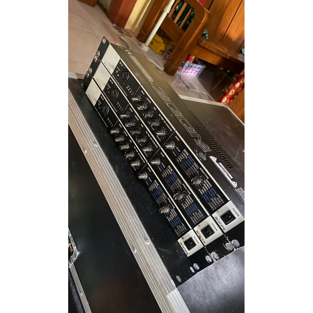 efek vokal zoom rfx1100 original ic japan