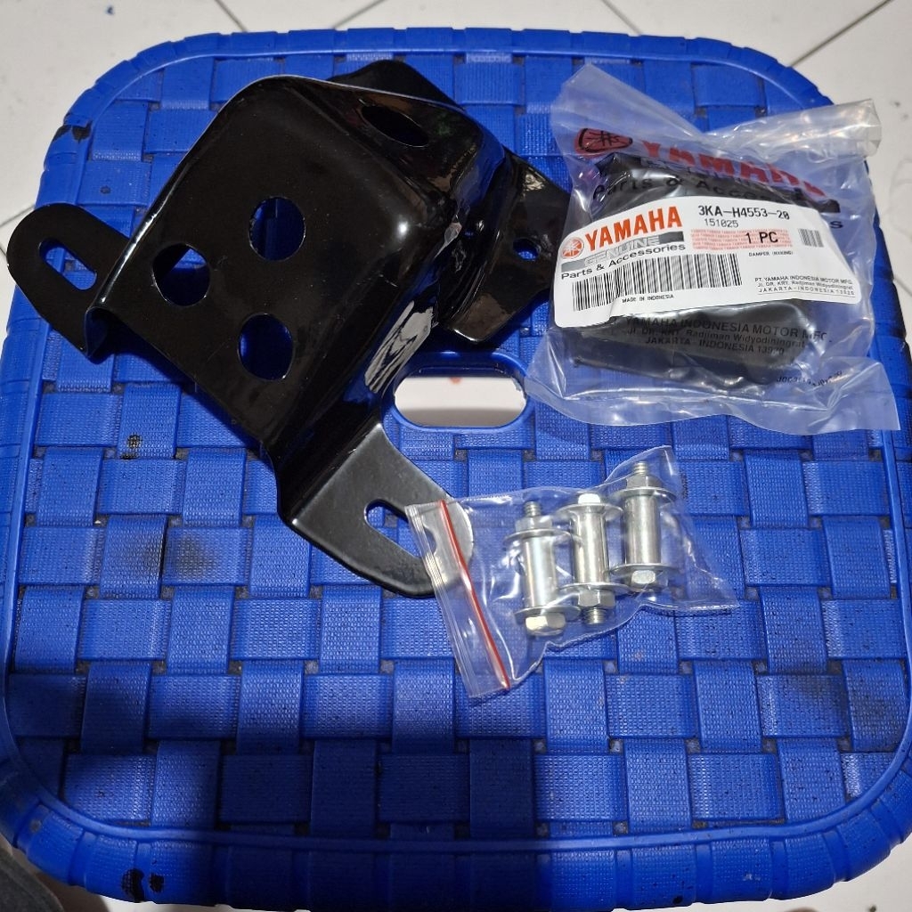 PAKET Dudukan Lampu stop set Karet ganjel+ Baut dudukan RX KING RX KING NEW