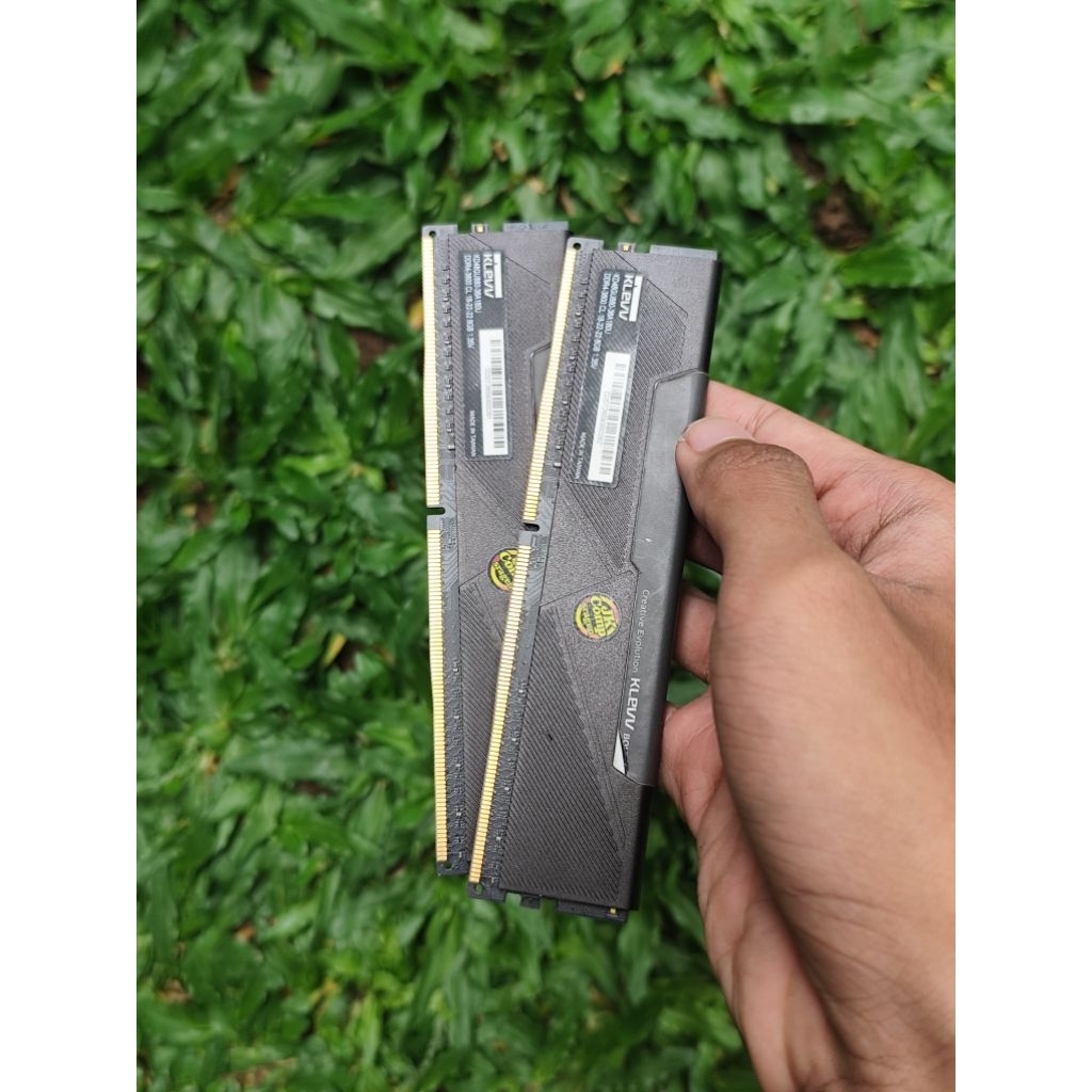 RAM Klevv Bolt 16GB (8x2) DDR4 3600Mhz