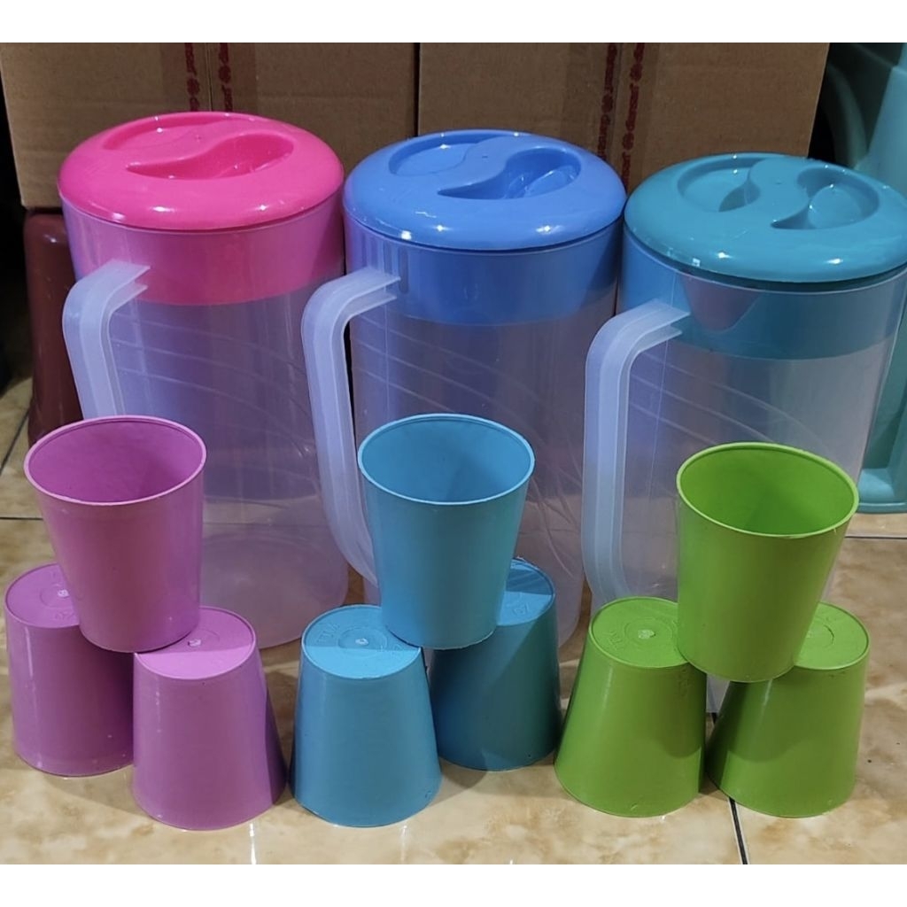Set Teko Osaka+4Gelas Plastik/Ceret Air plus Gelas