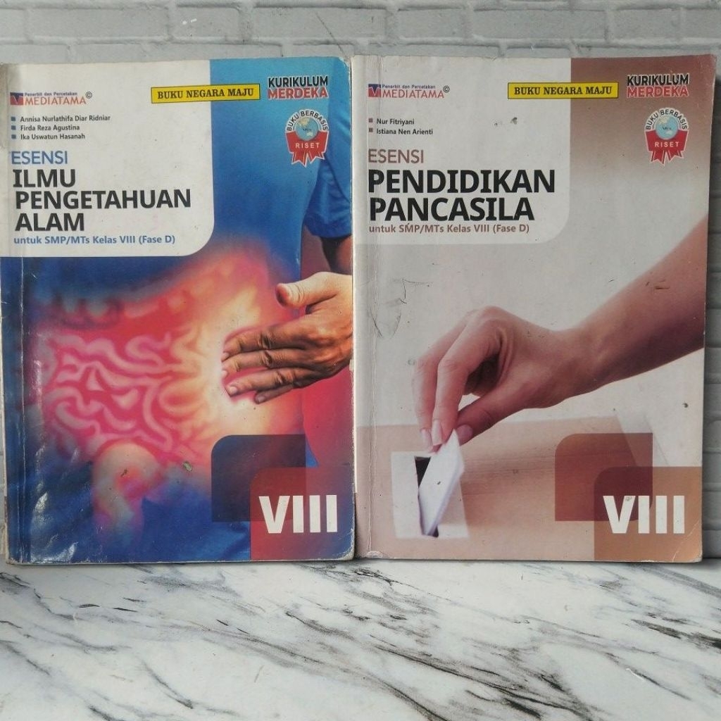 Buku Pelajaran esensi kelas 8 SMP fase D
