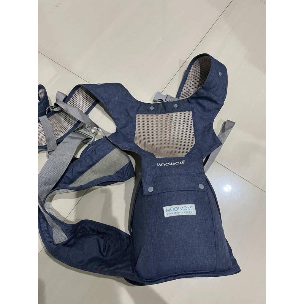 Preloved Mooimom Breathable Hipseat Carrier