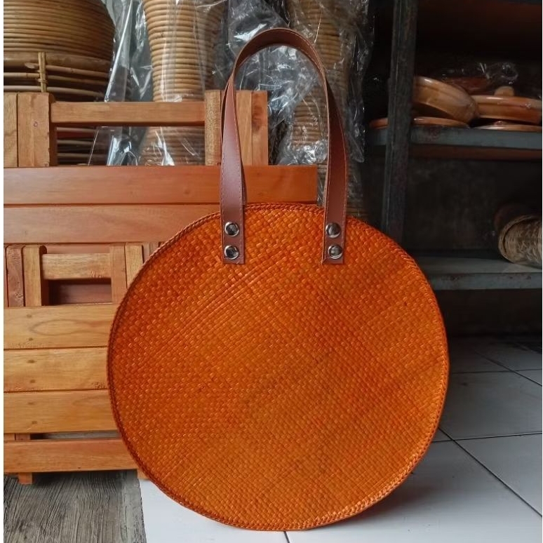 Tas anyaman pandan / Tas pandan / Tas pandan bulat / Tas bulat pandan / Tas bahu / Tas wanita