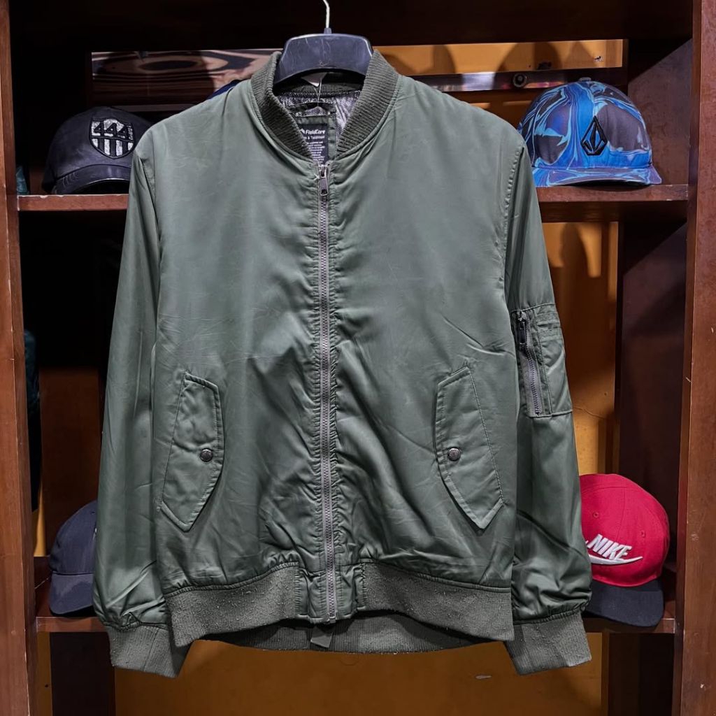 jaket bomber FIELDCORE tebal size XL casual bagus