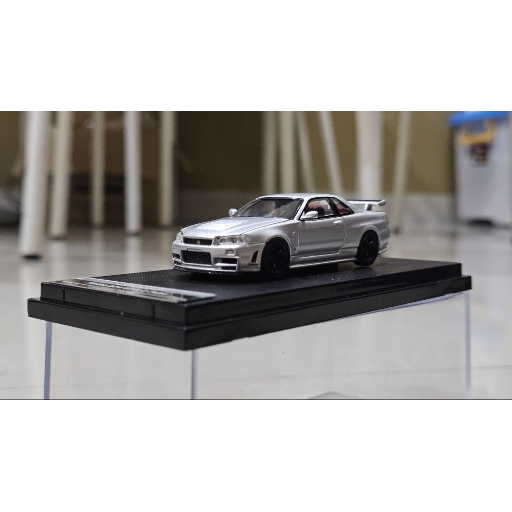 Diecast MotorHelix R34 Z Tune Silver