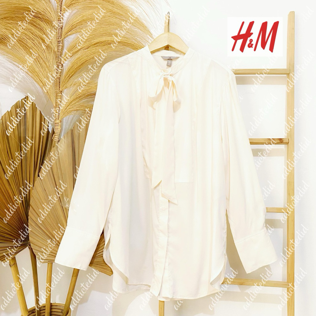 HNM BROKEN WHITE TIE BLOUSE