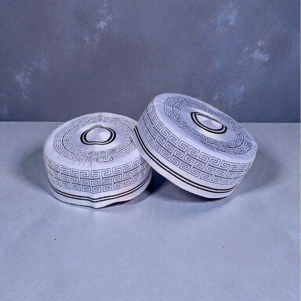 Peci Madinah Bugis Motif A7 Original/Kopiah Madinah Bugis Original/Songkong Madinah Bugis Asli