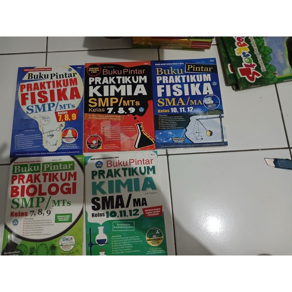 BUKU PINTAR PRAKTIKUM BIOLOGI SMP/MTS 7,8,9