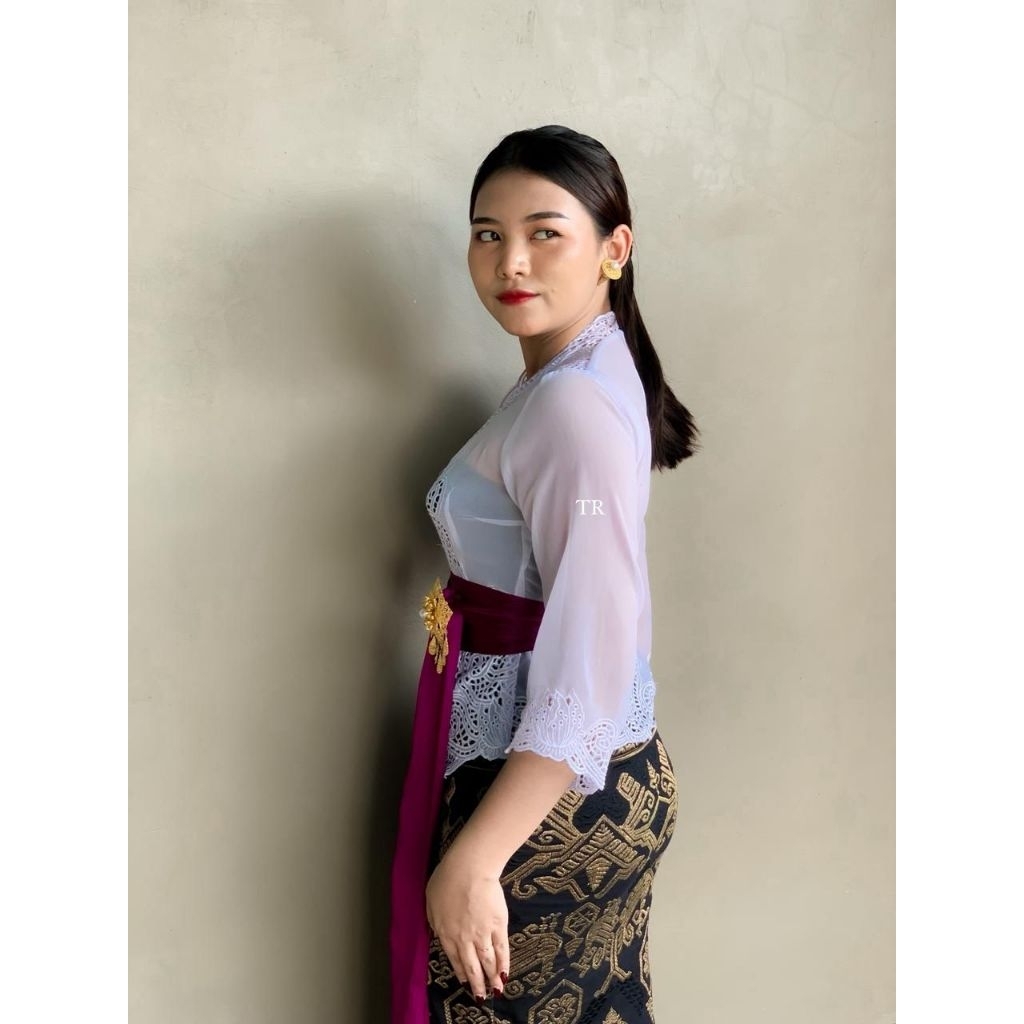 KEBAYA Bordir Bali Lengan Lonceng // Kebaya Encim Kartini lengan Lonceng