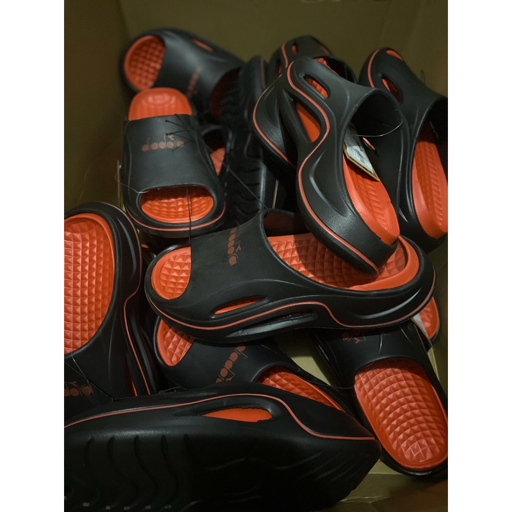 CUCI GUDANG DIADORA NESTOR SANDAL - SANDAL PRIA OBRAL