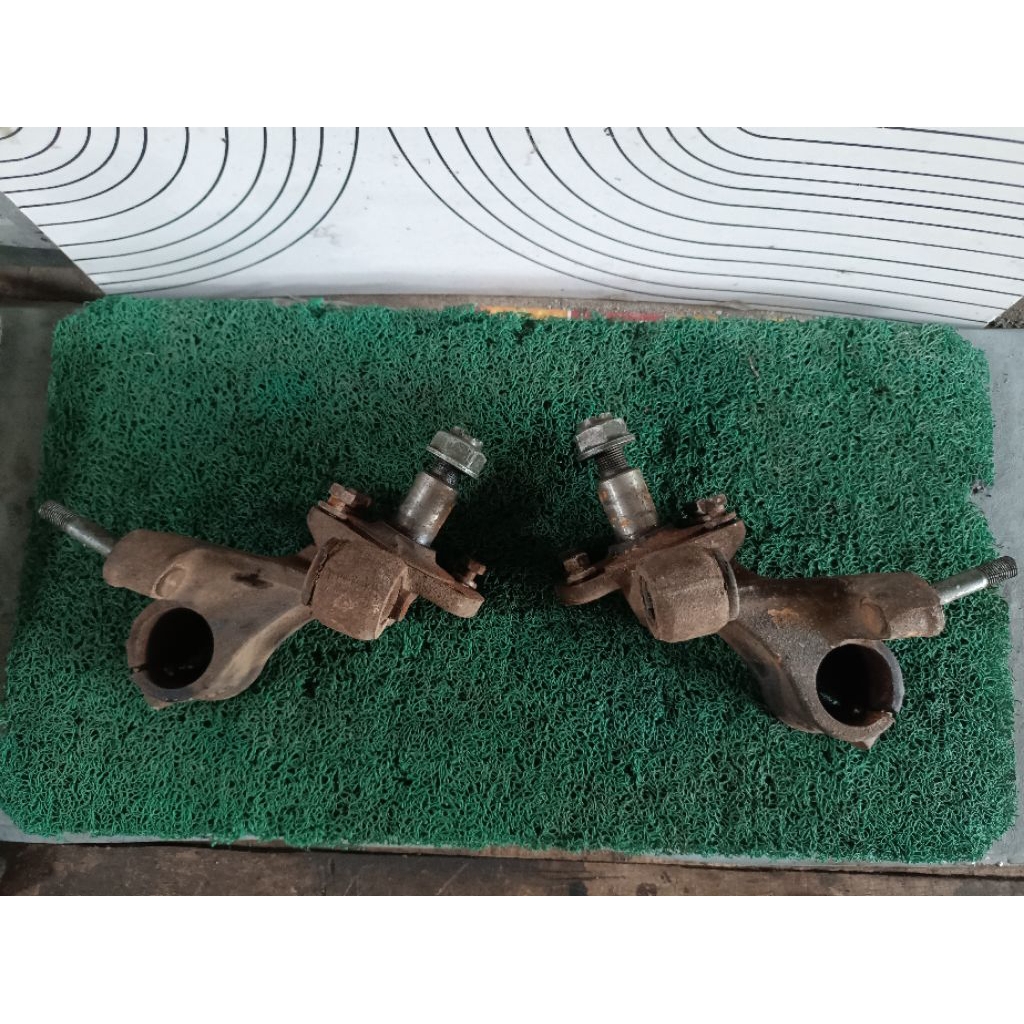 Dudukan Roda Belakang (Kanan & Kiri) Suzuki Esteem 1.3