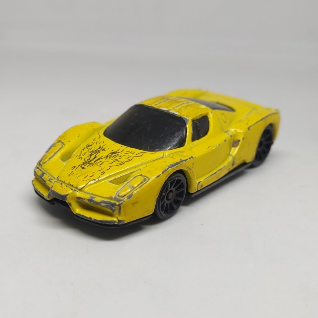 Hot Wheels Lose Enzo Ferrari 2005 First Edition Kuning Flame - HW SHOWROOM