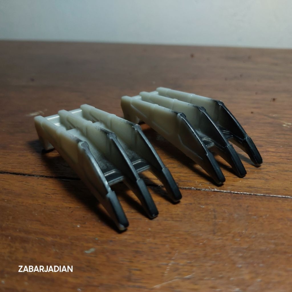 aksesoris part Transformers Universe Onslaught