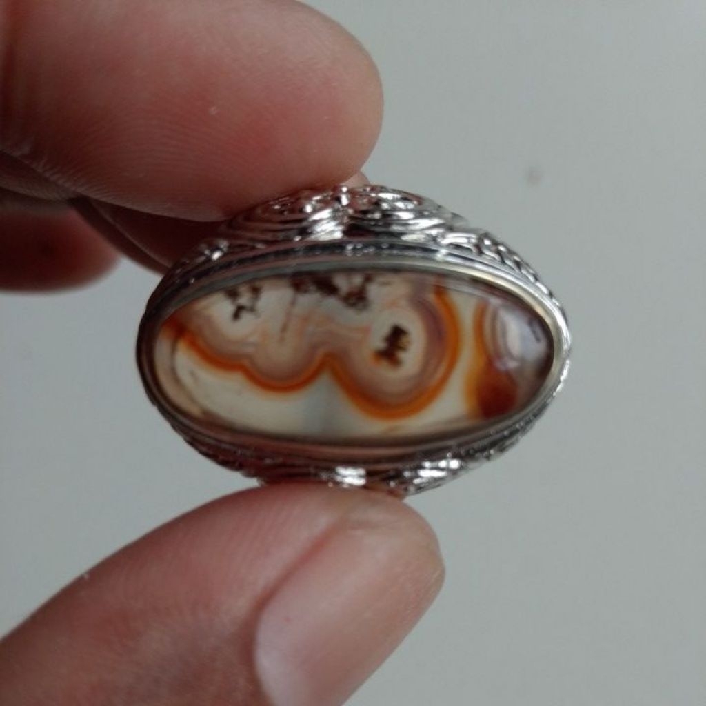 Batu Sulaiman lafadz Allah