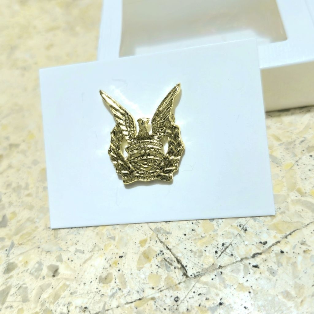 Pin bivakmut Tni au / pin mut tni au