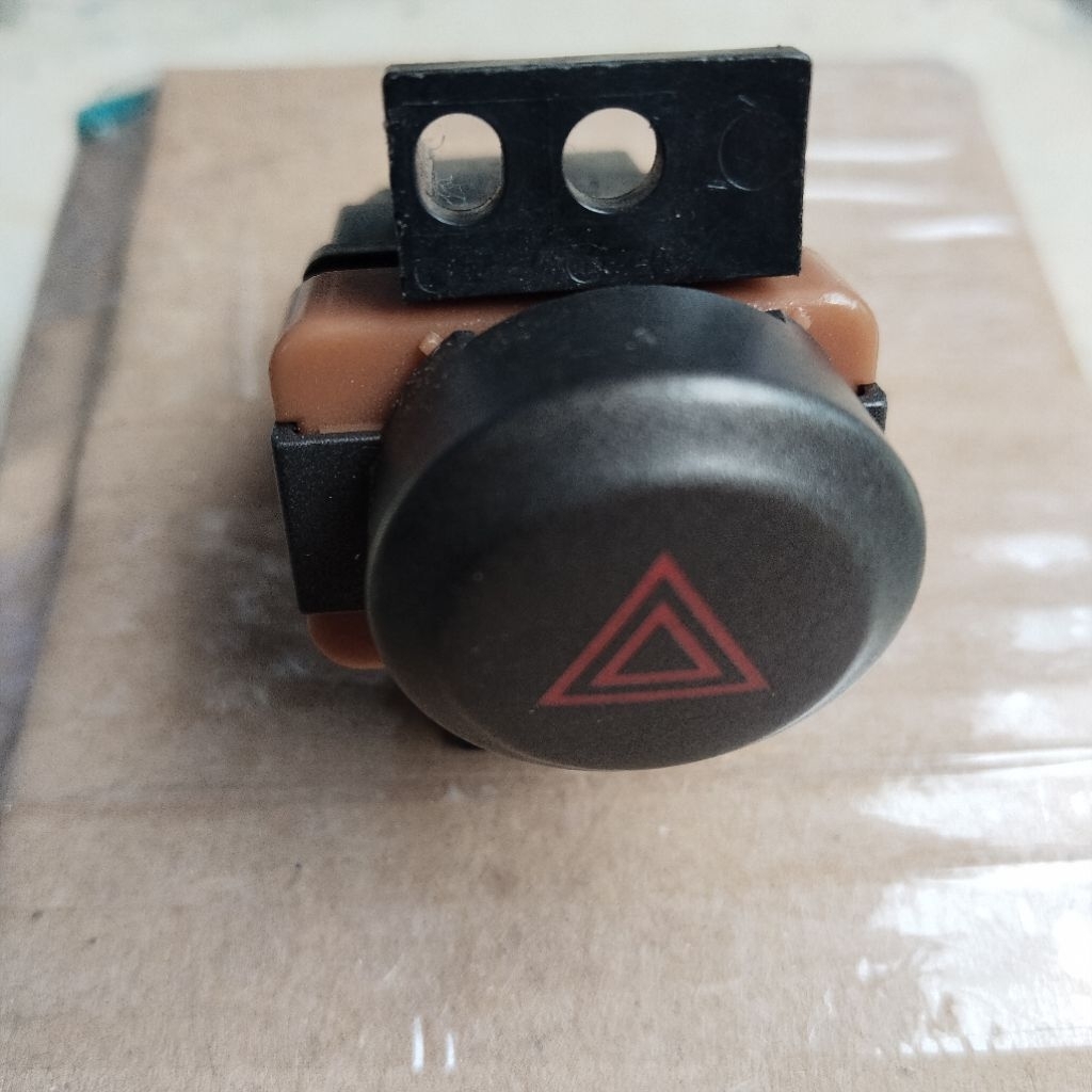 switch saklar hazard lampu honda Brio mobilio brv original