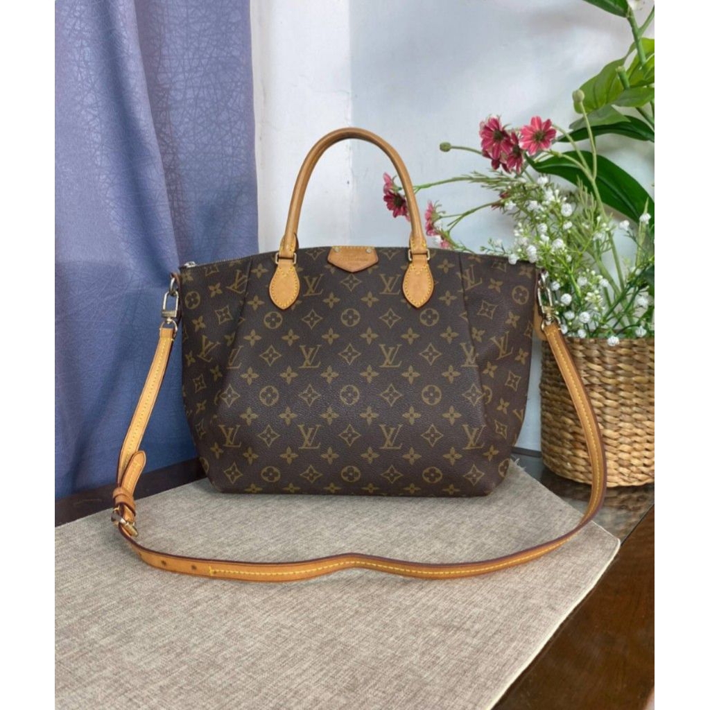 LV Turenne MM 2008 Preloved