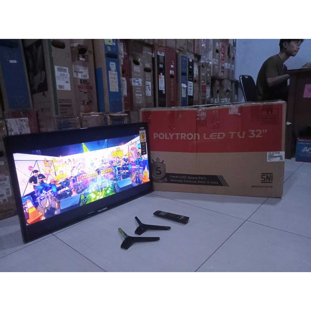 TV LED POLYTRON DIGITAL 32 INC SIAP PAKAI TANPA STB KONDISI BEKAS MASIH SEGEL (6875R)