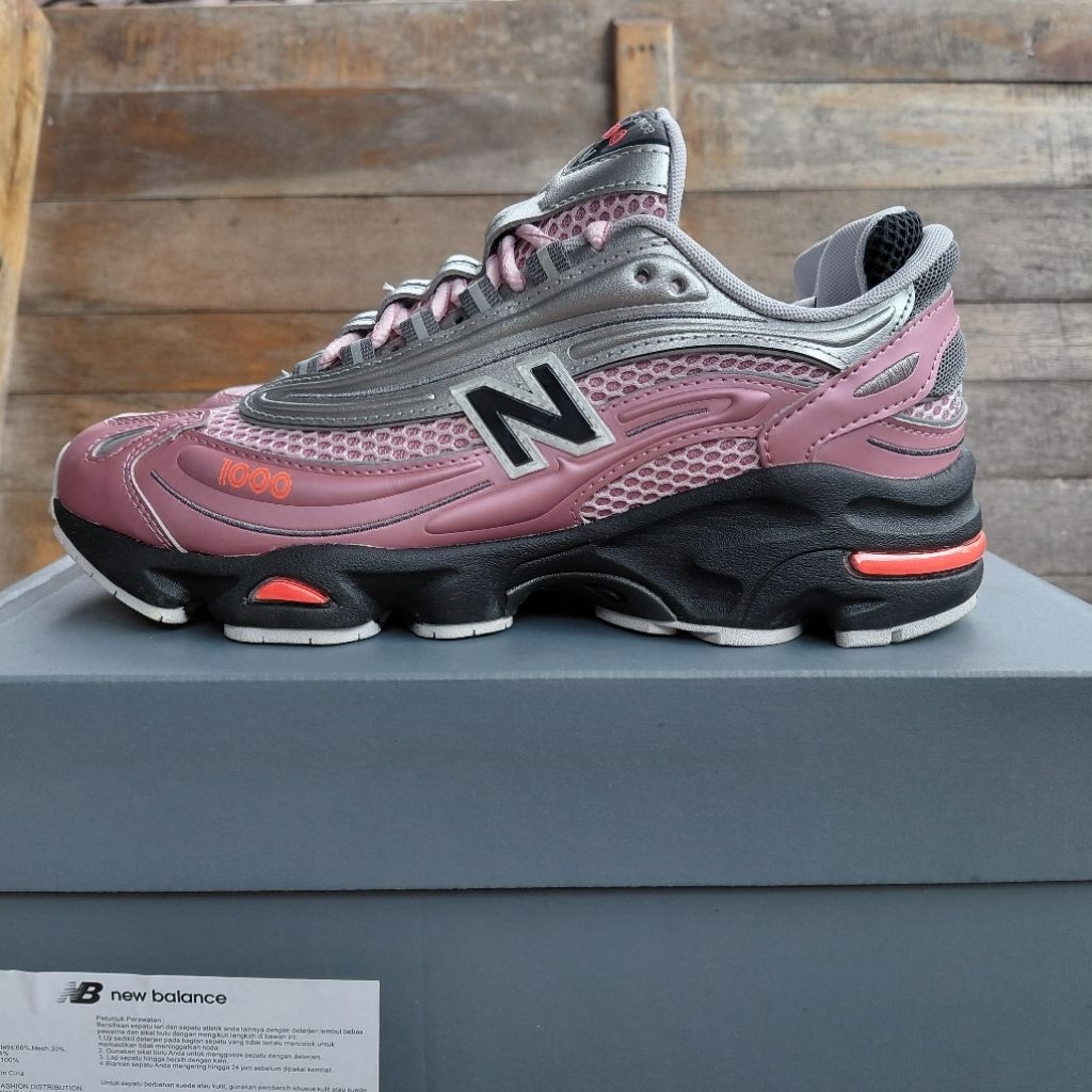 New Balance 1000