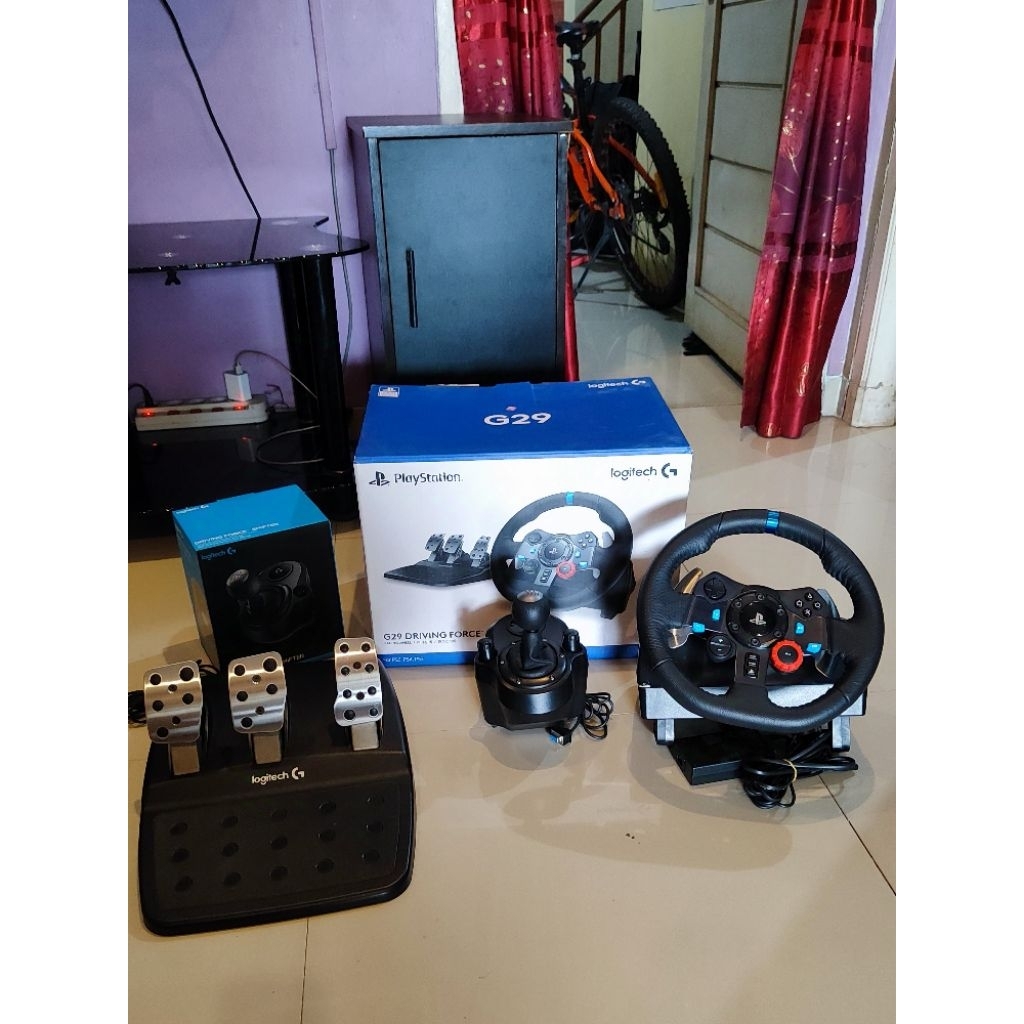 Logitech G29 Steering Wheel + Shifter