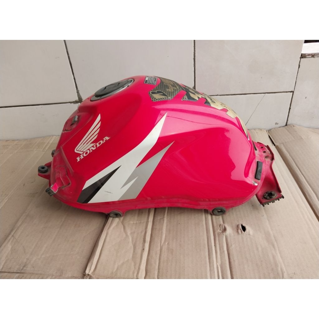 Tangki New CB150R new cb150R led v2 v3 2016-2020 Original