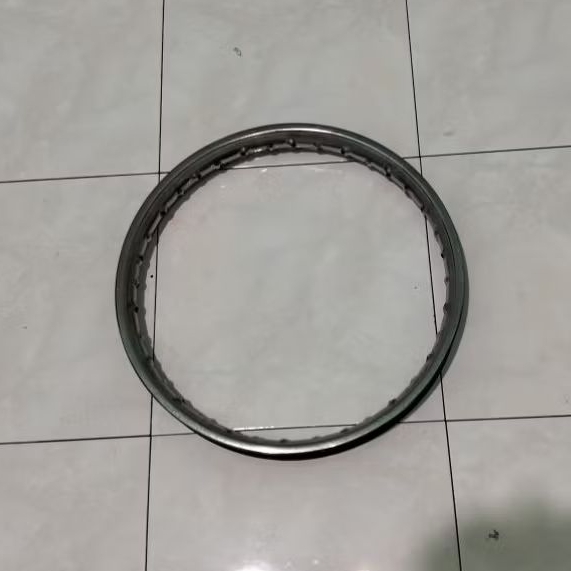 Velg second original motor Honda CB 200 twin