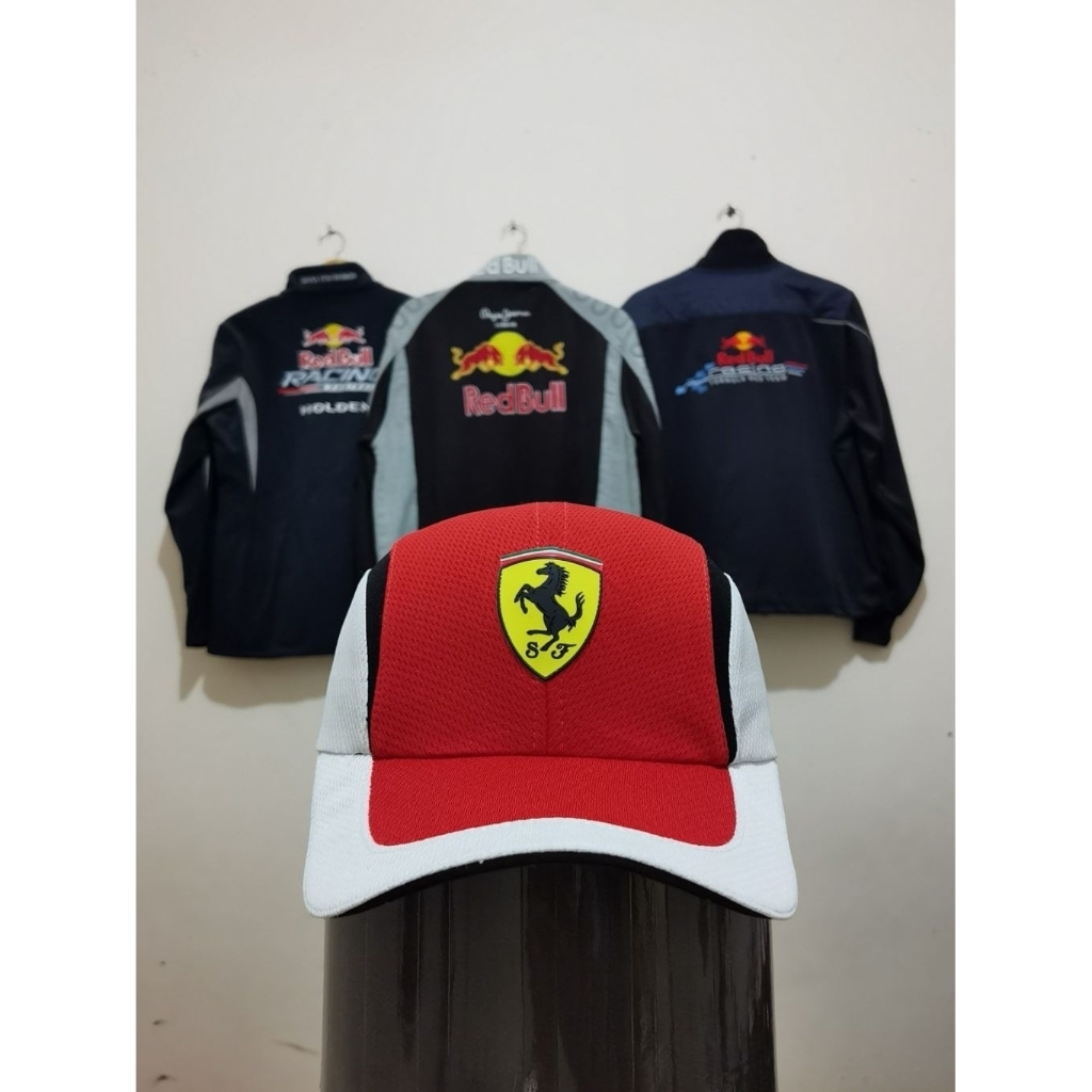 Topi Scuderia Ferrari