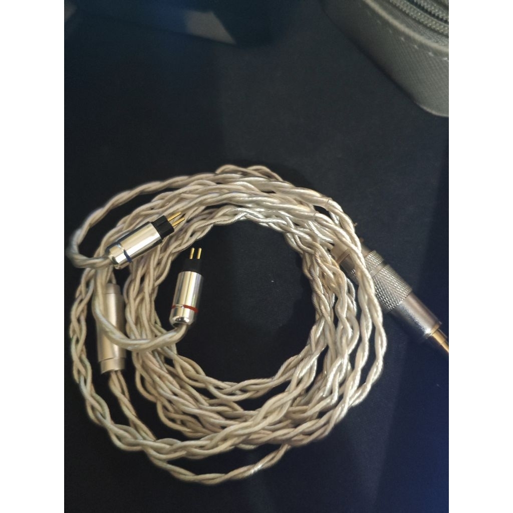 Cable custom iem