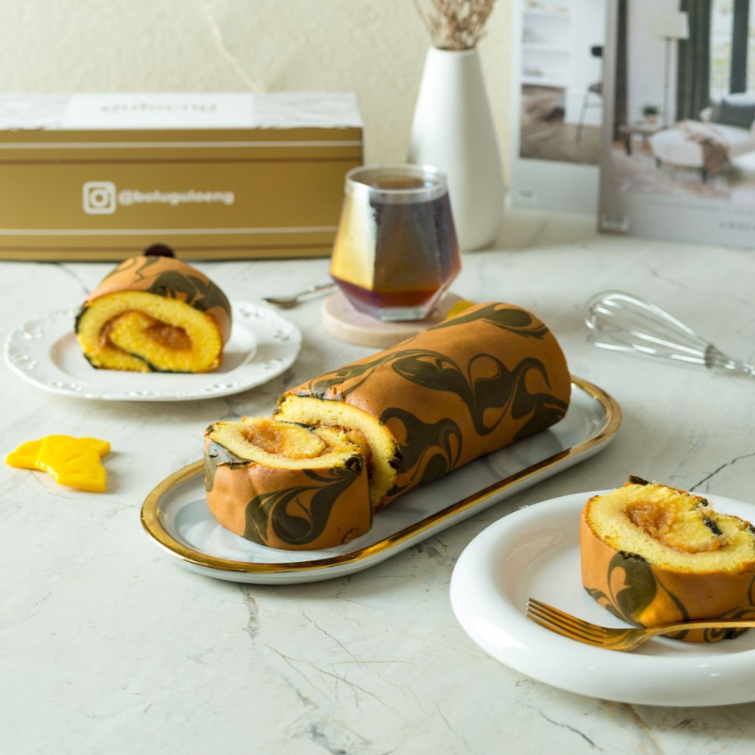 BOLU GULOENG / Bolu Gulung Nanas