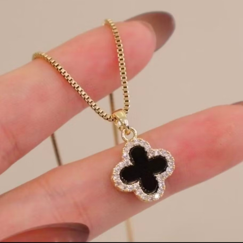 LUMEA - Clover Necklace / Kalung VC Clover Bunga Alhambra Titanium  Anti Karat Fashion Aksesoris