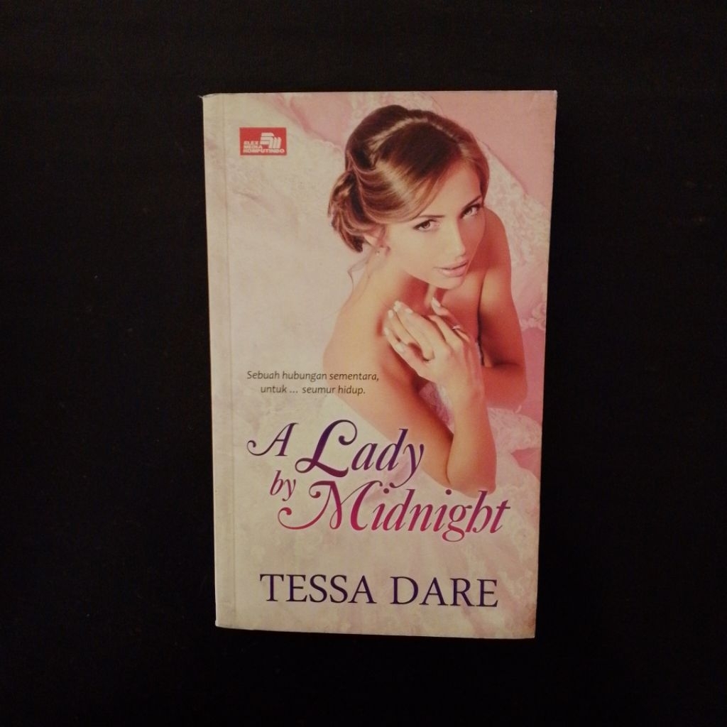 A Lady by Midnight - Tessa Dare