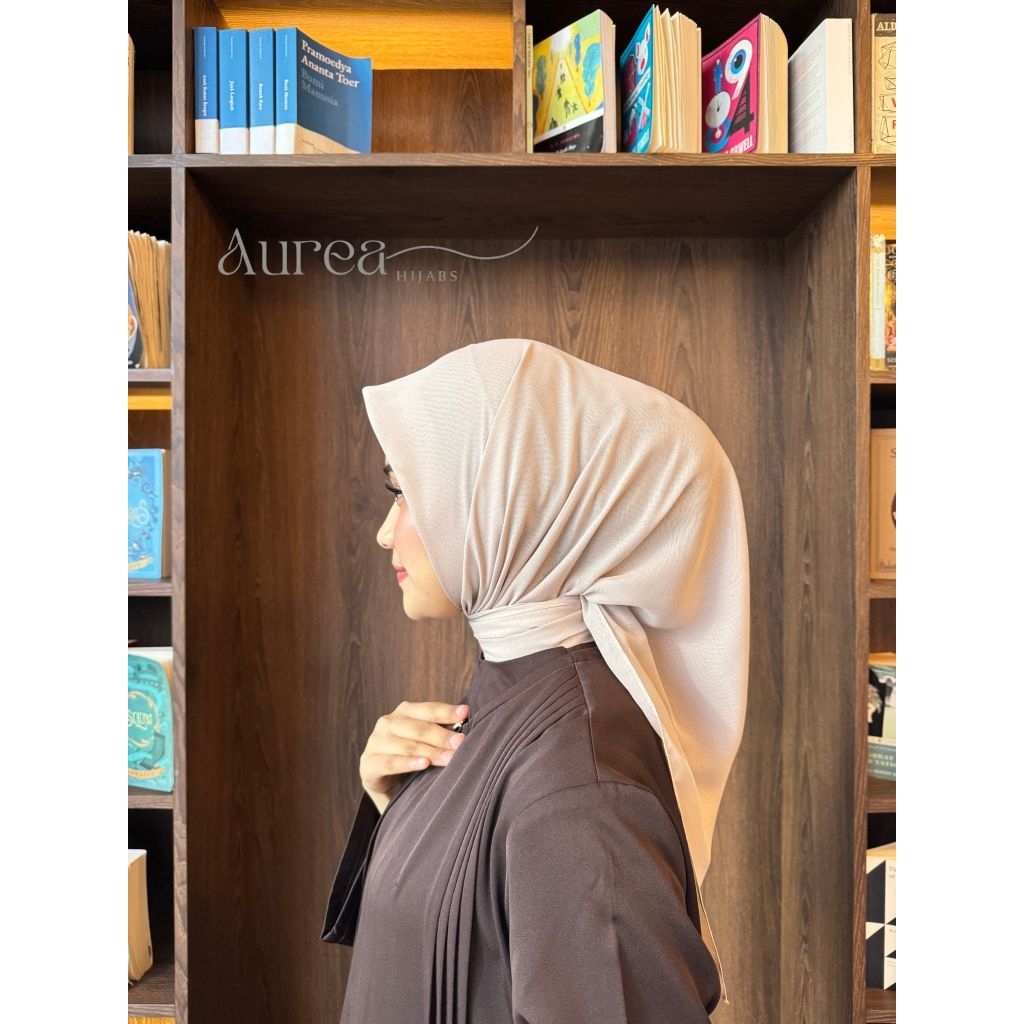 Segi Empat Paris Japan