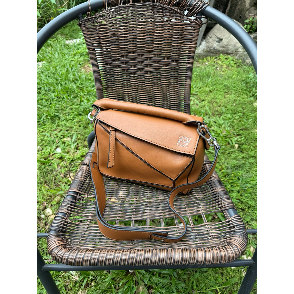 Loewe Puzzle Tan Small Preloved