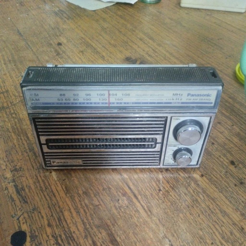 Radio Panasonic RF 5250 FM/AM di bekas