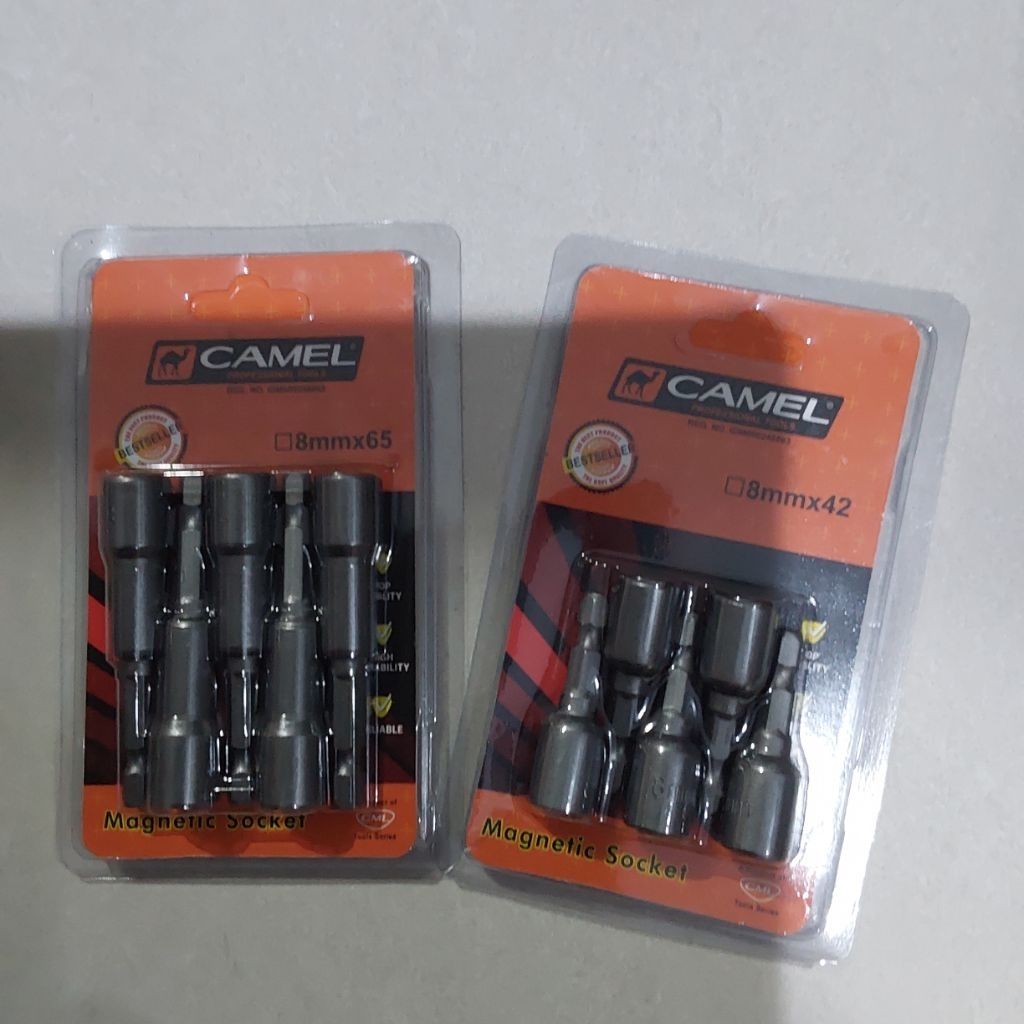 Mata Sok Roofing Magnet Camel