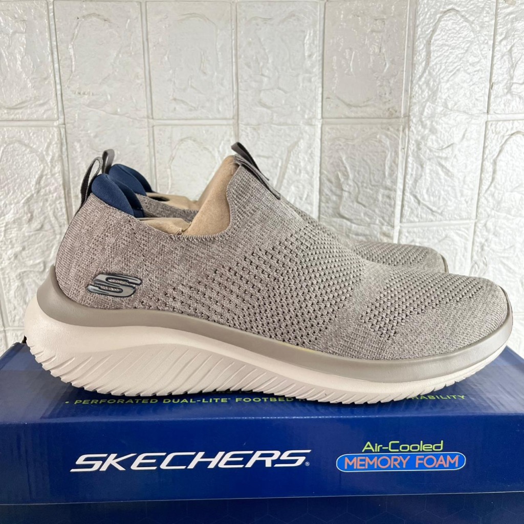 ONLY SIZE 45,5 SEPATU SKECHERS PRIA SKECHERS FLEX 3.0 DEMCHEK 232337 TAUPE NAVY SLIP ON CASUAL FORMA