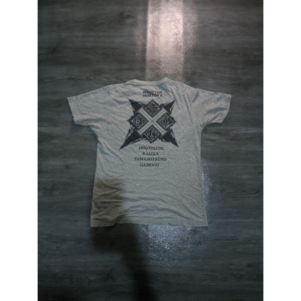Uniqlo monster x hunter t-shirt